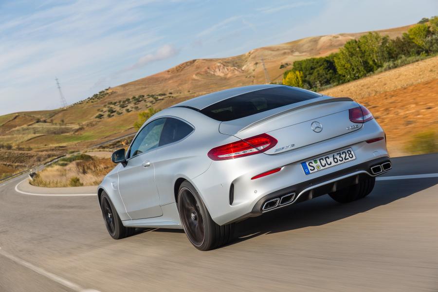  Mercedes-AMG C63 S Coupe 2015 года  (фото 11 из 40)